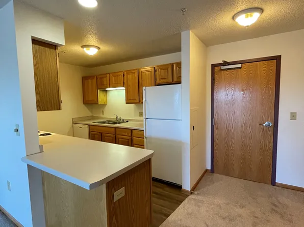 1225 7th St S #8, La Crosse, WI 54601