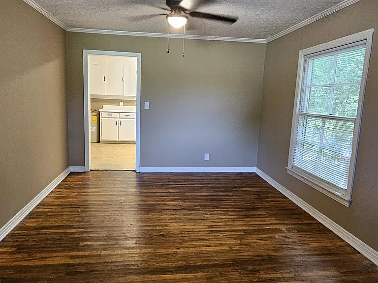 310 W Lafayette St — Photo 27
