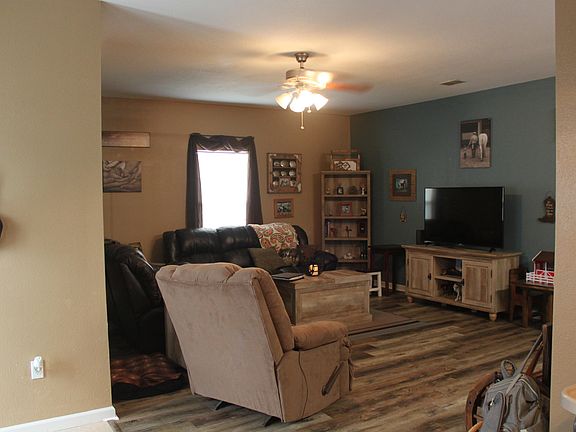 4th image of 11538 Acorn Dr