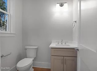 93 Pecan Ave, Wilmington, NC 28403
