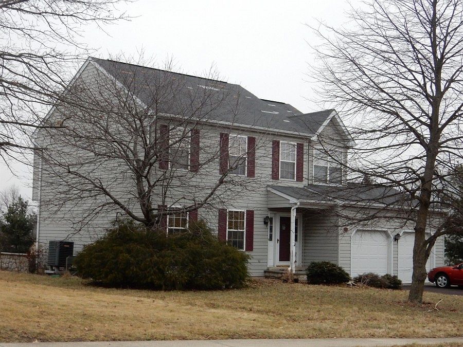 2nd image of 1620 Howarth Dr
