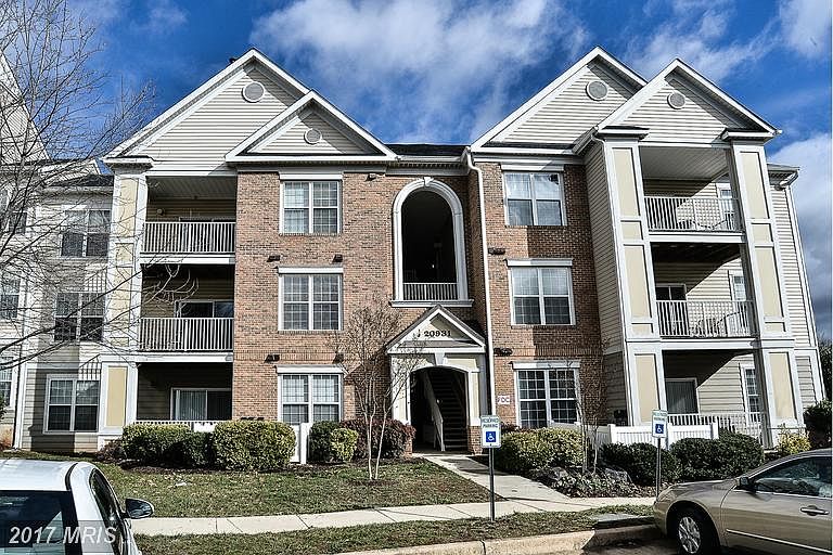 1st image of 20931 Cedarpost Sq Unit 200