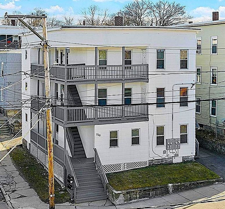 1st image of 228 Daniels St