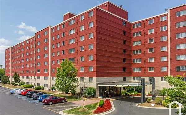 27600 Franklin Rd — Photo 8