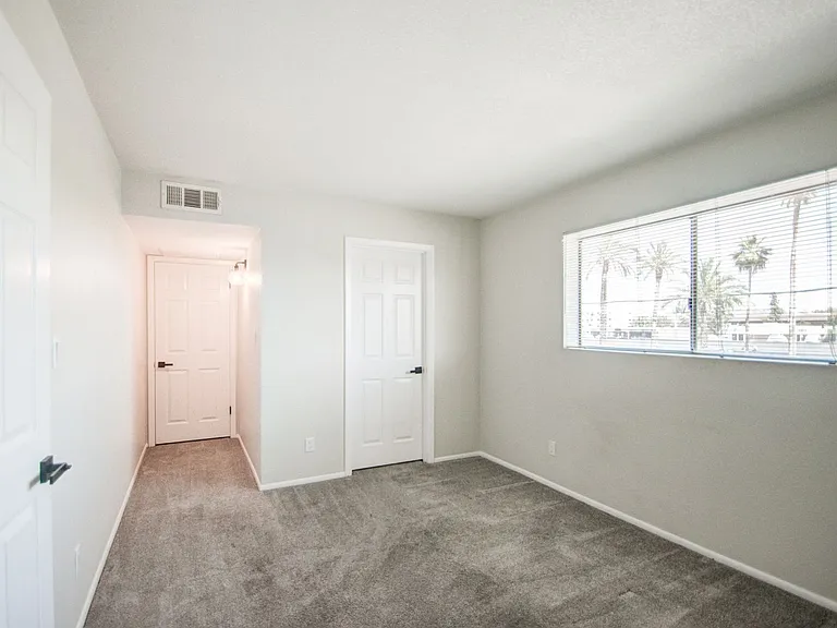 7761 N 19th Dr — Photo 28