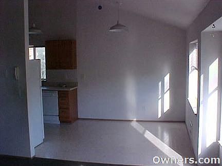 Adjacent dining area to kitchen