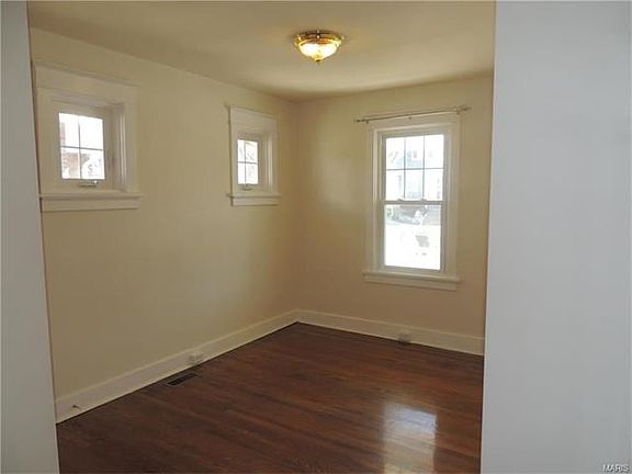 5th image of 2331 Annalee Ave