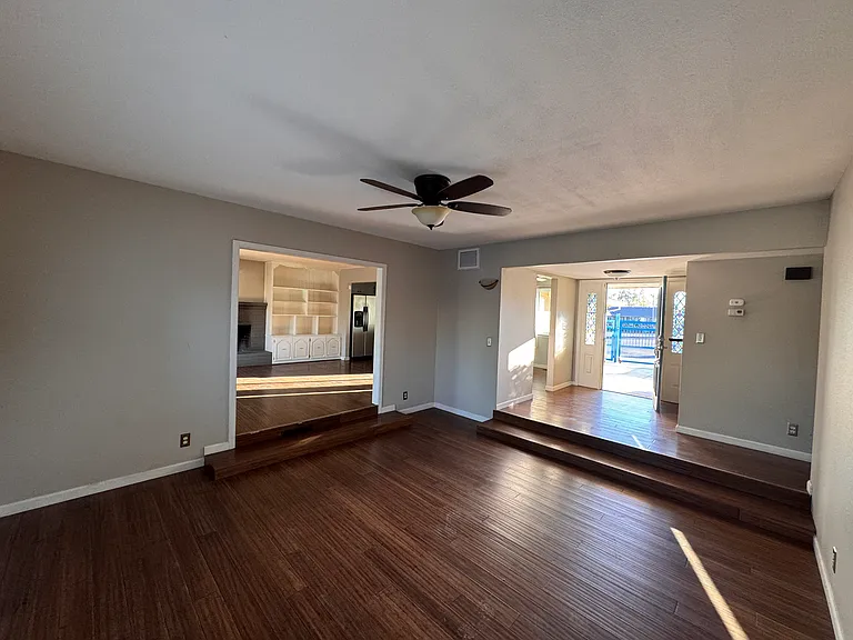 8118 Colonial Dr — Photo 10