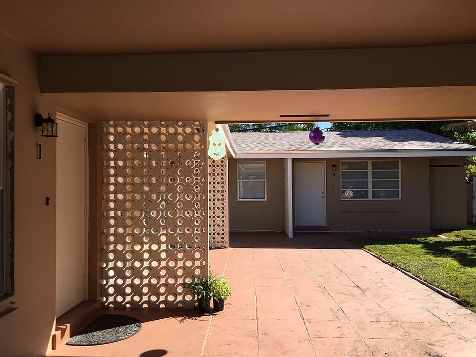 1st image of 5620 NE 18th Ave #2