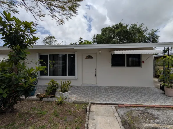 318 SW 2nd St, Boca Raton, FL 33432