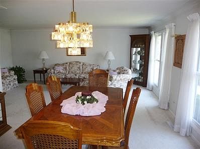 3rd image of 1347 White Mountain Dr