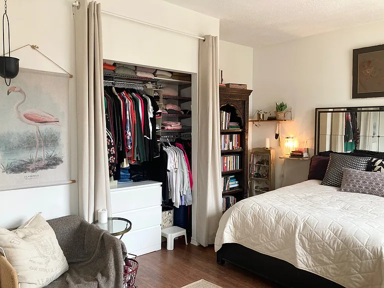 225 Gladstone Ave — Photo 82