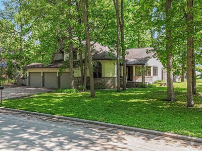 1711 E Robin Way, Appleton, WI, 54915