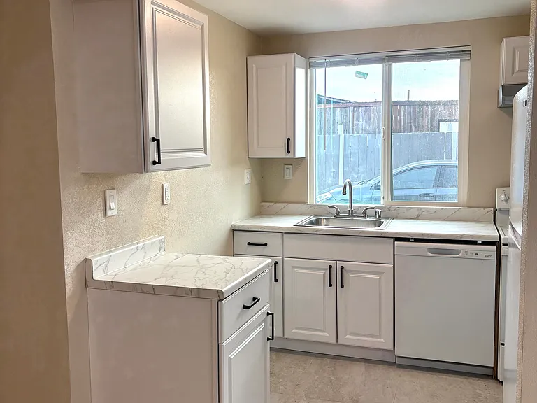 395 Umbarger Rd #6 — Photo 10