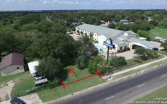 2nd image of 2202 Palo Alto Rd