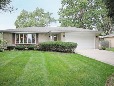 9S152 Cumnor Rd, Downers Grove, IL, 60516