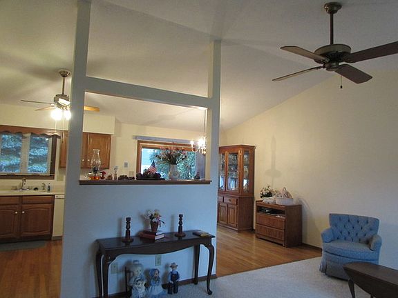 2nd image of 771 Beauregard Ct