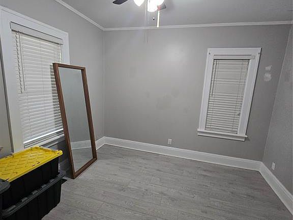 5th image of 1097 Elsmere Ave