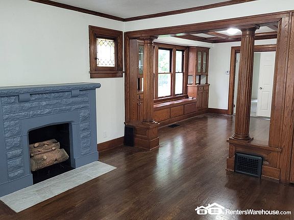 3rd image of 3730 College Ave