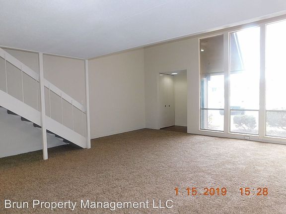 5th image of 2 Canberra Dr