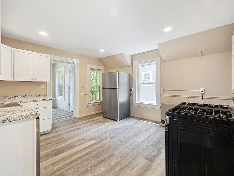 108 Dartmouth St — Photo 13