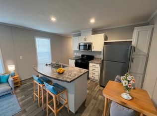 38000 Le Chateau Blvd #396, Clinton Township, MI 48038