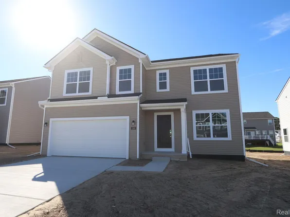 248 Saddleback, White Lake, MI 48386