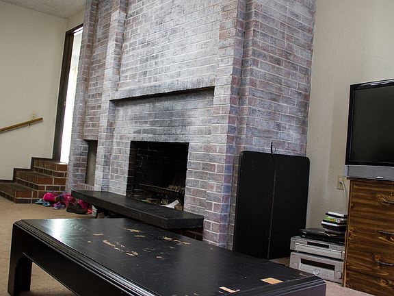 3rd image of 10913 144th St NW