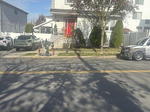 2nd image of 89 Columbus Ave