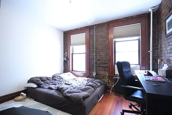 Rented by Dynamik Realty | media 19