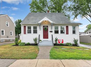 25 Arbor St, Stratford, CT 06614