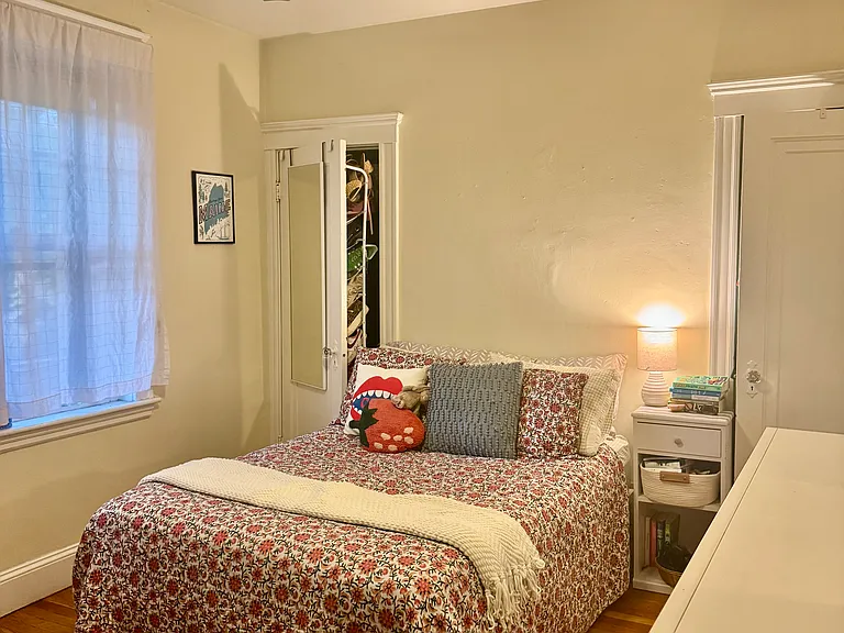 38 Linnaean St #3 — Photo 7