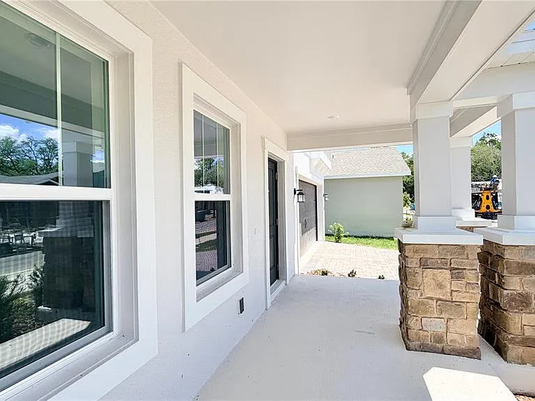 1558 Loxley Trl — Photo 4