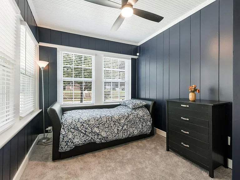1054 Katherwood Dr SW — Photo 17