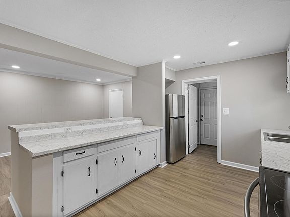 4th image of 1114 Abbeville Ave NW