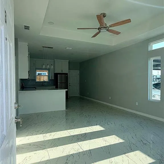 3806 Rosewood Dr #3 — Photo 4