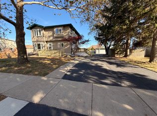 8325 Melvina Ave, Burbank, IL