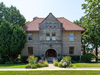 1057 Algoma Blvd, Oshkosh, WI, 54901