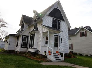 717 E Butler St, Manchester, IA 52057