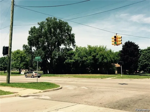 30414 Cherry Hill Rd, Garden City, MI 48135