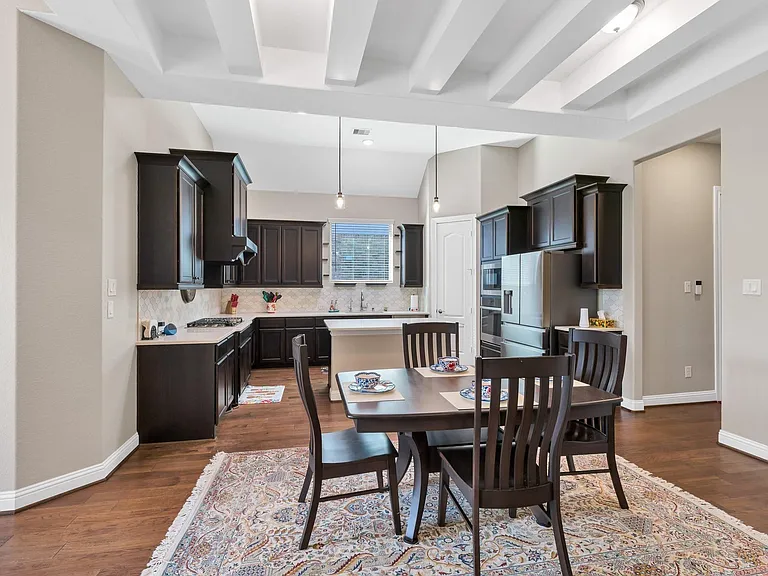 1803 Pepper Grove Ln — Photo 10