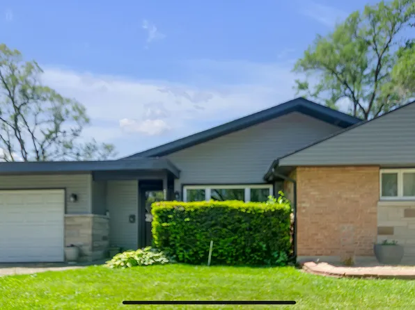 111 Marquette St, Park Forest, IL 60466