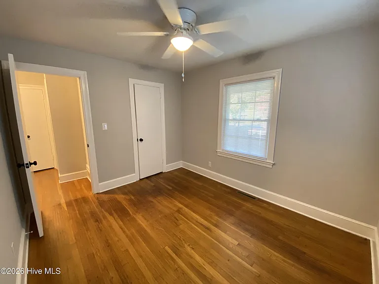 1710 S Elm St — Photo 14