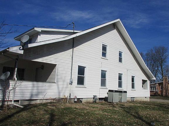 3rd image of 109 E Eaton St