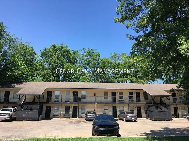 420 Park St #101 — Photo 1