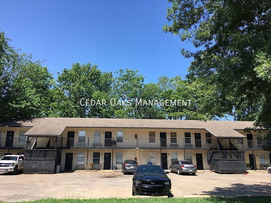 1st image of 420 Park St #101