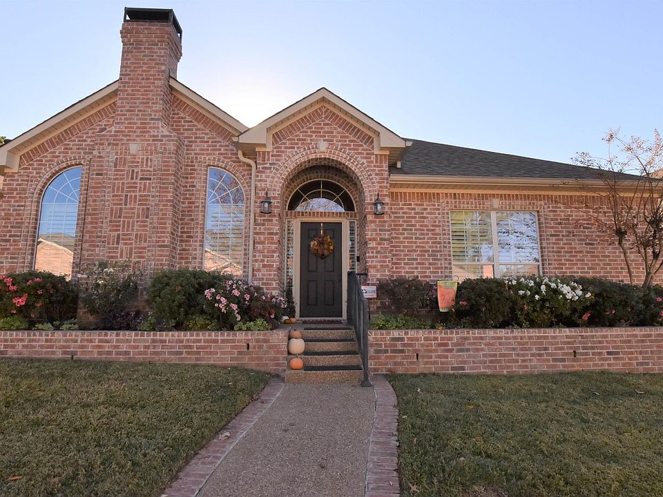 1st image of 1121 Laurelwood Dr