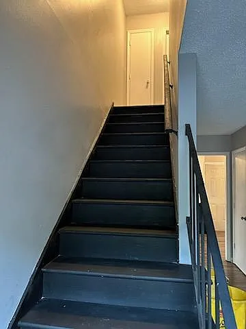 103 Royal Forest Ct — Photo 3