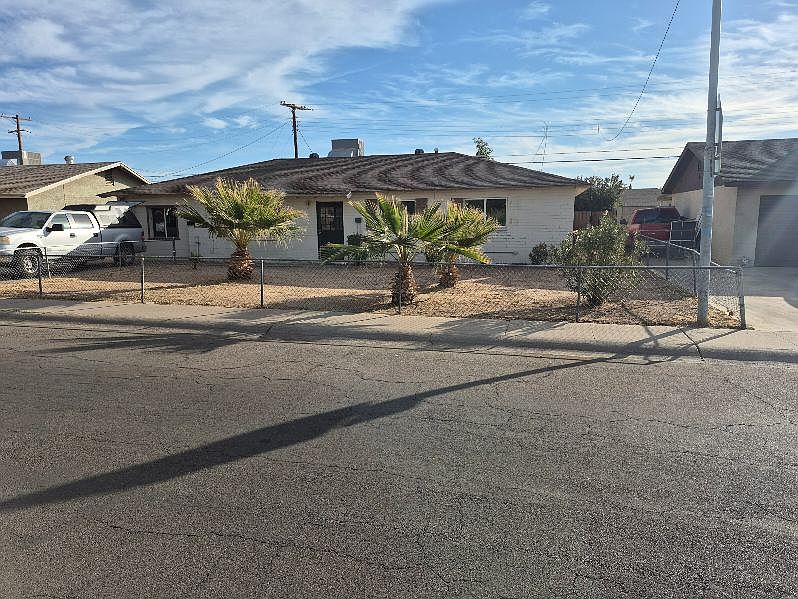 1st image of 3119 N 46th Dr