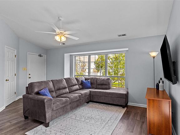 3rd image of 1341 Crossings Ct Unit C